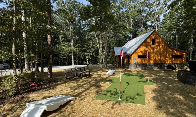 Rising Fawn Cabin | 2 Mountain Cabins - Each with a hot tub, fire pit and covered patio - putting green & corn hole