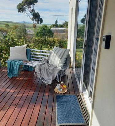 Bot River Apartment | 2 on Fifth Avenue