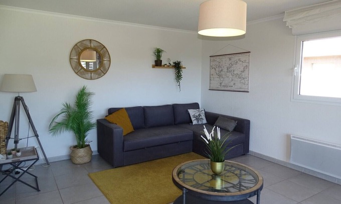 Saint-Raphael Apartment | 2 rooms near beach and shops