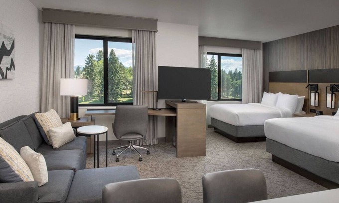 Bozeman House | 2 Spacious Units Near Bridger Creek Golf Course, w/ Private Kitchen, FREE Bfast!