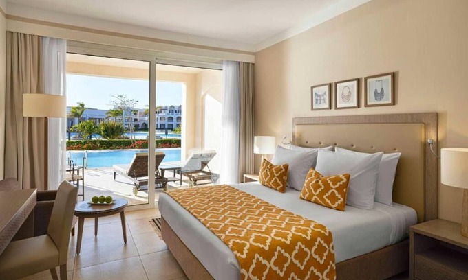 El Quseir Hotel | 2 Swim-Up Rooms in Tranquil Adults-Only Setting + Spa & Private Beach