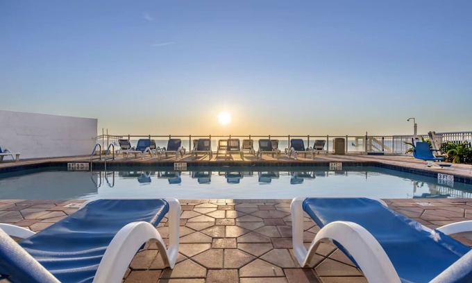 Seabreeze Park Hotel | 2 Units | Delightful Family Getaway | Experience Daytona Beach & Nightlife