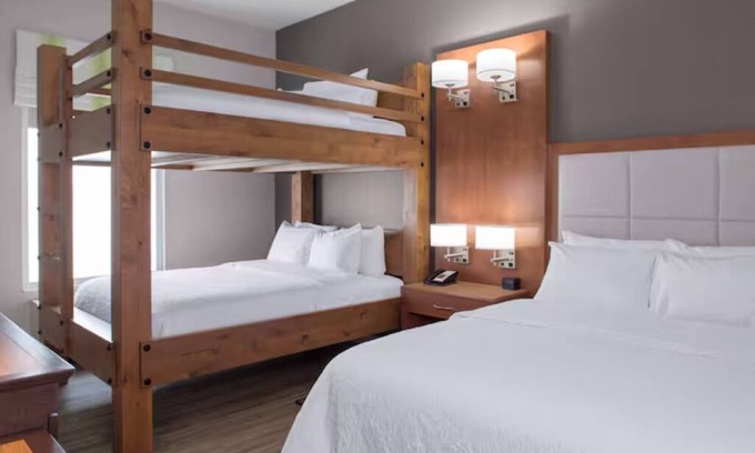 Columbus Hotel | 2 Units with Saltwater Pool | Free Breakfast | EV Charging | Near Casino