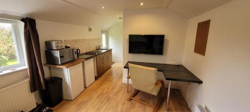 East Halton Apartment | 2 village apartments only 2.2 miles from the Refinery