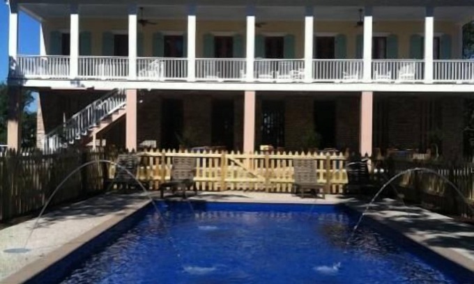 Pass Christian House | 20 Oaks Beautiful location and home on the Beach