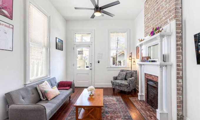 Freret Condo | 20% OFF Monthly | 10% OFF Weekly- Private 2BR in Uptown by Hosteeva