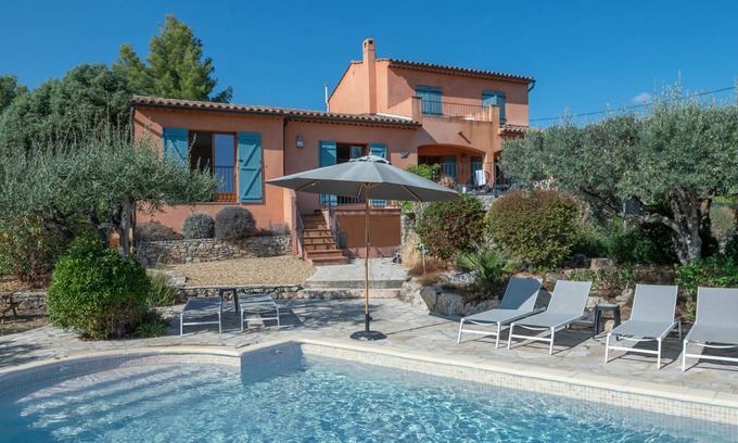 Flayosc Villa | 200 m² Villa ∙ 3 bedrooms ∙ 8 guests