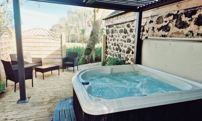 Ballymena Cottage | 200 year old stable conversion