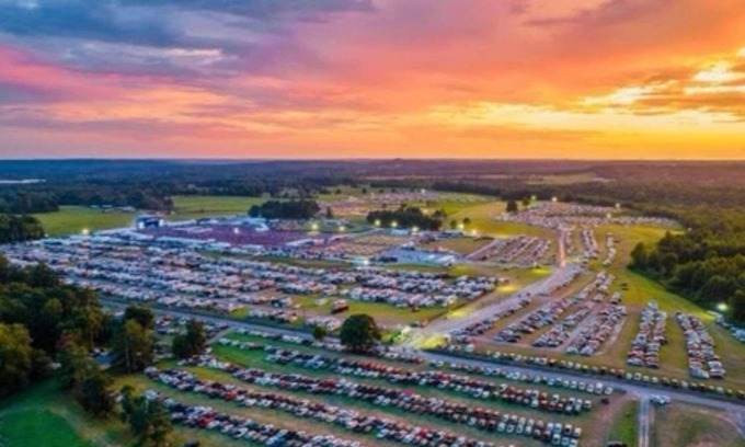 Cullman RV Rental | 2024 Rock The South RV Camping Walk To Rock The South