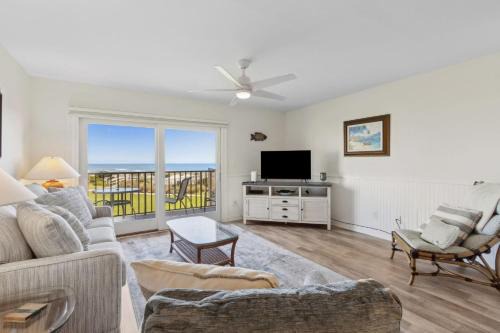 Amelia City House | 207 Sailmaker