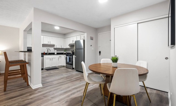 Northwest Columbus Apartment | 208 - Apt near OSU | Gym Access & Free Parking