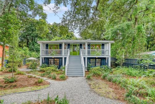 Folly Beach House | 209 W Indian Cabin By The Sea
