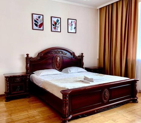 Nur-Sultan Apartment | 241 Просторные теплые и уютные апартаменты у Байтерека с 3 кроватями и 2 диванами и 2 санузлами