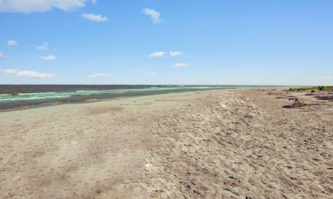 Ocean Point House | 26 Ocean Point by AvantStay | Beach Home w/Amazing Views & Community Pool!