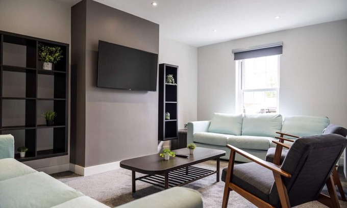 Enniskillen House | 27 Devenish Manor · Escape Ordinary at Devenish Manor, New & Stunning