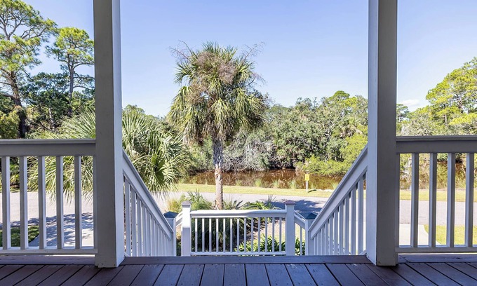 Deer Lake House | 271 Deer Lake Drive - New to VRBO! Resort Access Included! Golf Cart Included!