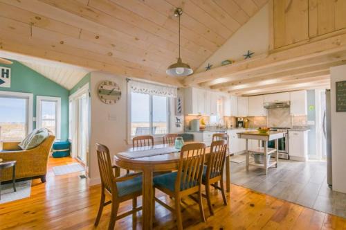 Sagamore Beach House | 277 Phillips Road Sandwich - Cape Cod