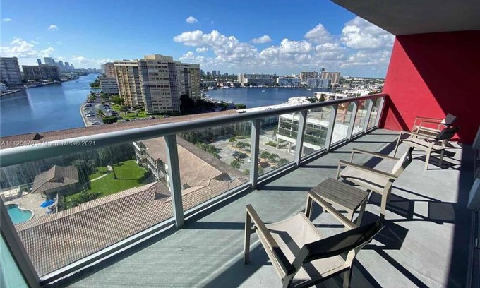 Hallandale Beach Apartment | 2BD 2BA Condo @Beachwalk Resort W/Pool
