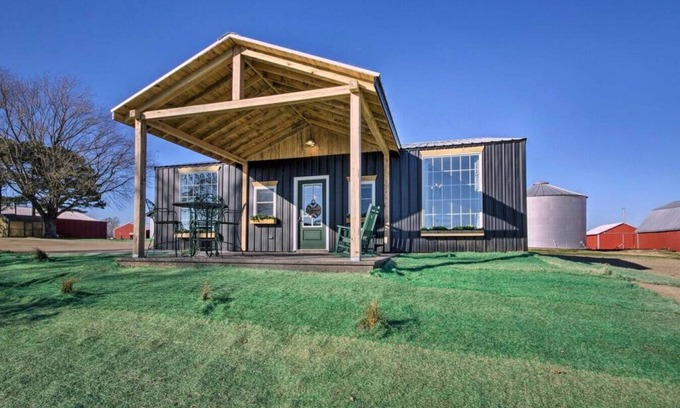 Rolla Other | 2BD/2BTH New Farm Cottage off 44