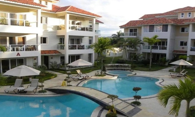 ProCab Apartment | 2BD groundfloor apt in central Cabarete, steps from beach, pool/cable TV/WiFi/AC