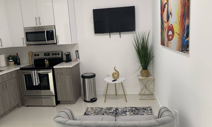 Liberty City Apartment | 2BD Modern apt mins away from Wynwood,Midtown & Beach!