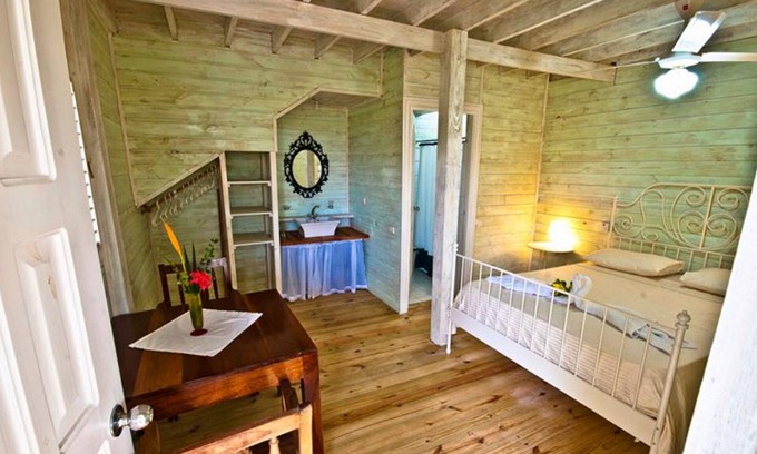 ProCab House | 2BD river house in lush tropical settings