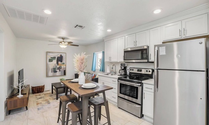 Coronado House | 2BR Desert Retreat Central Phoenix Monthly Rental