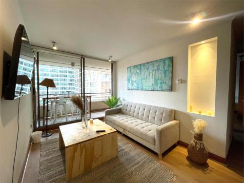 El Golf Apartment | 2D2B Excelente conectividad, Metro Esc Militar, Parque Arauco, Costanera Center