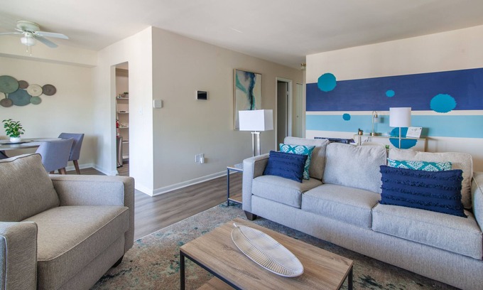 Odenton Apartment | 2mi to Base**2-King Beds**55' Roku TVs**300Mbps