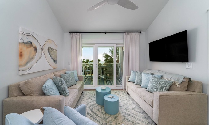 Seabrook Island House | 2nd Floor, Updated, Ocean View Atrium! Amenity Cards! Dog Welcome!