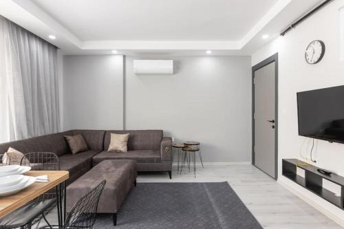 Antalya City Centre Apartment | 3-Şehir Merkezinde Büyük Daire 3 Yatak Odası