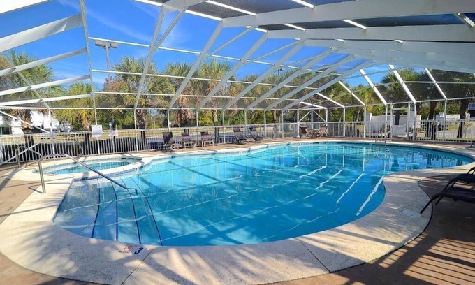 Gulf Shores Apartment | 3/3 K/K/bunk room/sofa sleeper screen porch. 30 day rentals