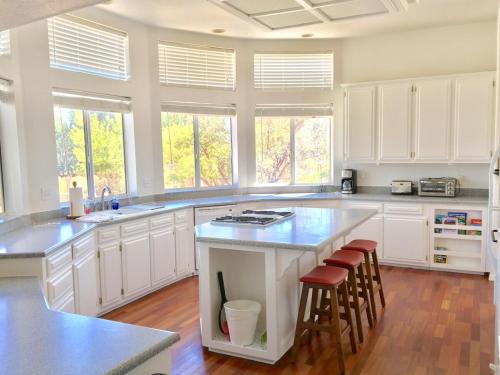 Lone Pine House | 3 B 2 BA home in a Serene, quiet cul de sac