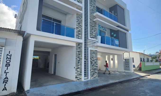 North Coast Condo | 3 bd condo with rooftop across the street from beach!