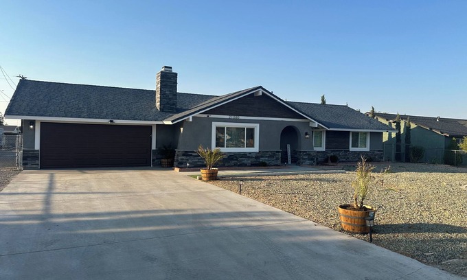 Apple Valley House | 3-bdrm house in charming Apple Valley w/WiFi, AC, encl'd patio, & large yard.