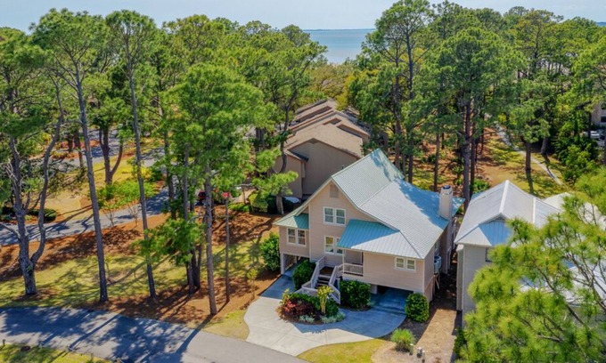 South Beach House | 3 Beachside-HEATED POOL. 50 yards to the beach. Tennis and Pickleball nearby