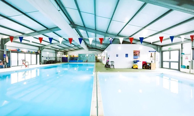 Leysdown-on-Sea Cabin | 3-bed Carvan, Sleeps 6, Pets & Parking