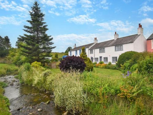 Caldbeck House | 3 Bed in Caldbeck 86087