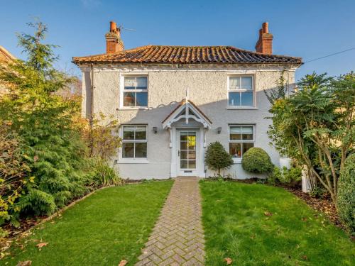 Foulsham House | 3 Bed in Foulsham 90674