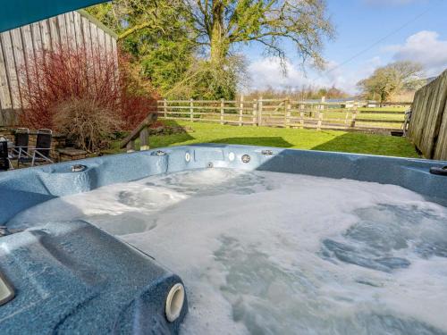 Pont-ar-gothi House | 3 Bed in Nantgaredig 56410