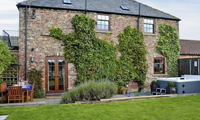 York Cottage | 3 bedroom accommodation in near Easingwold