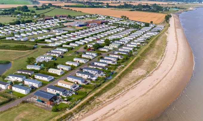 Layer Marney House | 3 bedroom accommodation in Colchester