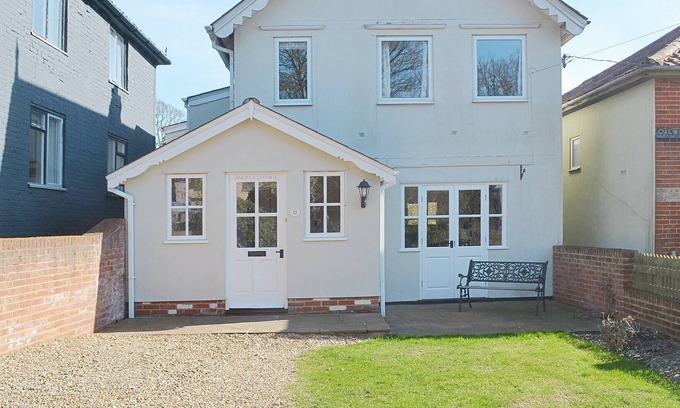 Halesworth House | 3 bedroom accommodation in Halesworth