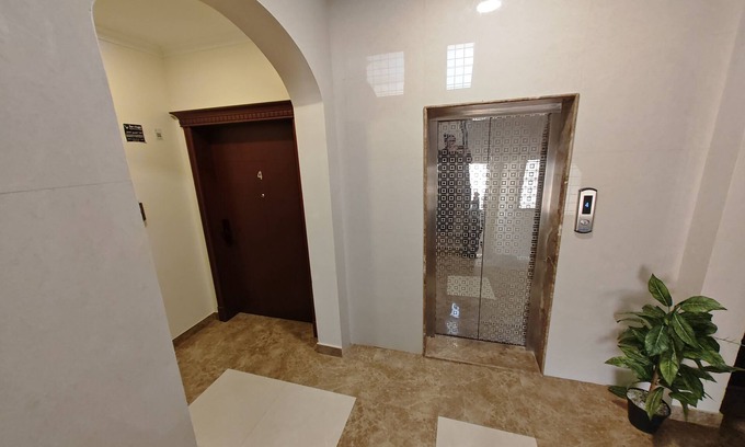 Dammam Apartment | 3-bedroom apartment in fabulous Dammam with AC