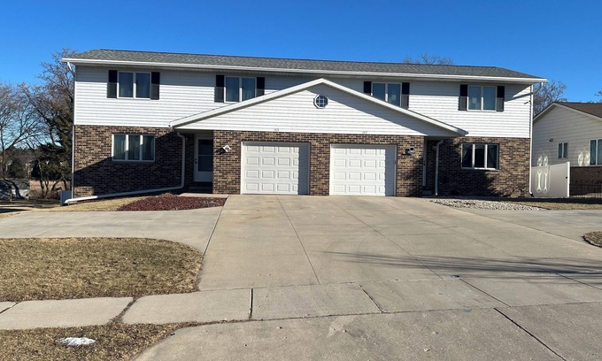 West Bend Condo | 3-bedroom condo in charming West Bend with AC, WiFi. Enjoy your stay