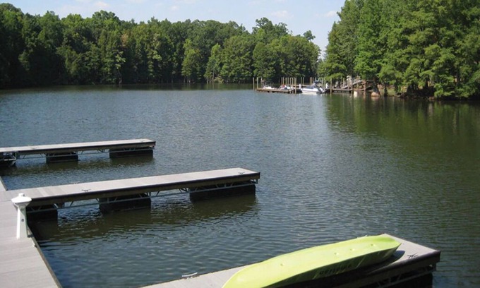 Santee Resort | 3 Bedroom Deluxe on Lake Marion, South Carolina!