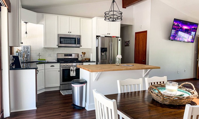 Huron House | 3 Bedroom Home with Private Pool