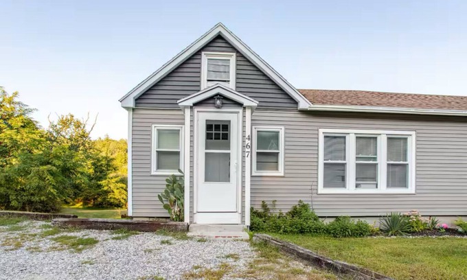 Meredith House | 3-bedroom house in charming Meredith with WiFi, AC. Enjoy your stay