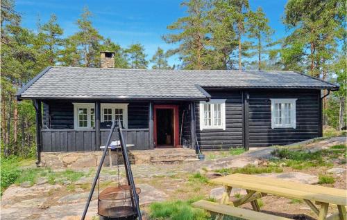 Moss Municipality House | 3 Bedroom Lake Front Home In Sperrebotn
