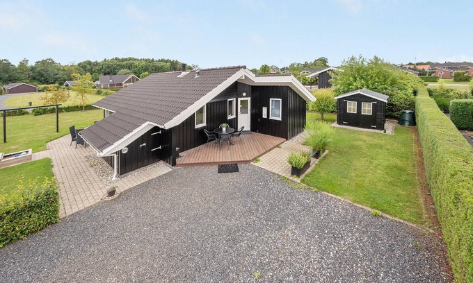 Pøt Strandby House | 3 bedroom lovely home in Juelsminde